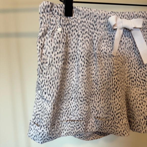 Lululemon Spring Break Away Shorts White Dottie Dash Print - Picture 2 of 5